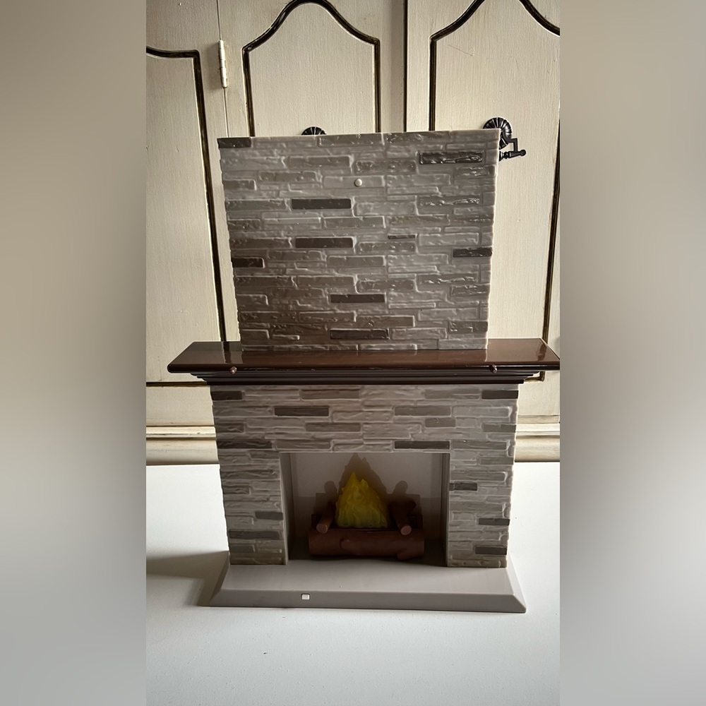 Our Generation Fireplace w/mantle working lights & sounds Doll accessory Holiday